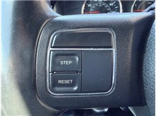 Vehicle Thumb #25