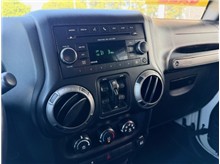 Vehicle Thumb #26