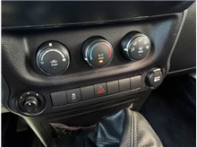Vehicle Thumb #27