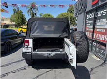 Vehicle Thumb #31