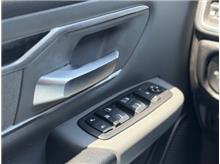 Vehicle Thumb #23