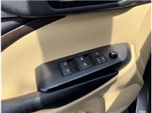Vehicle Thumb #22