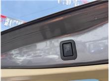 Vehicle Thumb #34