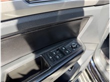 Vehicle Thumb #17