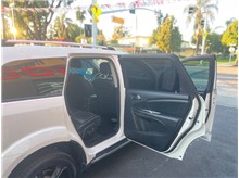 Vehicle Thumb #14