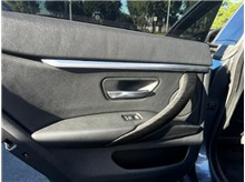 Vehicle Thumb #37