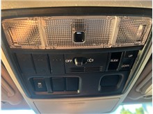 Vehicle Thumb #25