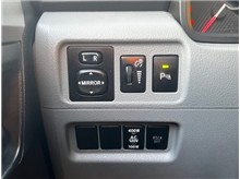 Vehicle Thumb #26