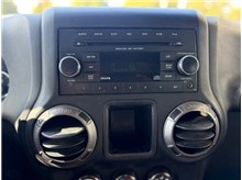 Vehicle Thumb #19