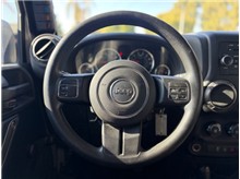 Vehicle Thumb #25
