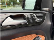 Vehicle Thumb #27