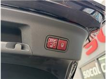 Vehicle Thumb #38