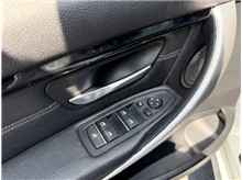 Vehicle Thumb #17