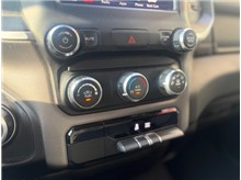 Vehicle Thumb #28