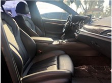 Vehicle Thumb #19