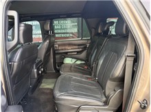 Vehicle Thumb #17