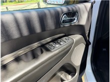 Vehicle Thumb #31