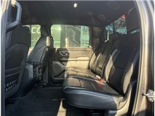 Vehicle Thumb #18