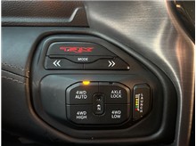 Vehicle Thumb #32