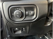 Vehicle Thumb #37
