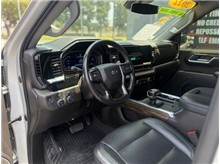 Vehicle Thumb #22