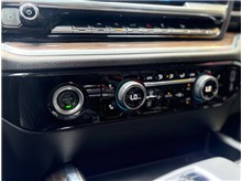 Vehicle Thumb #30