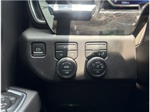 Vehicle Thumb #31