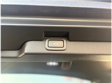 Vehicle Thumb #36