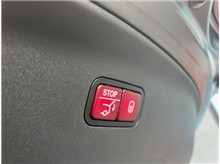 Vehicle Thumb #43