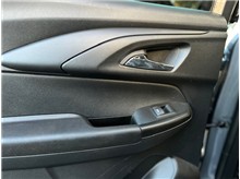Vehicle Thumb #18