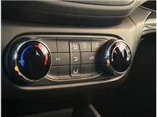 Vehicle Thumb #33
