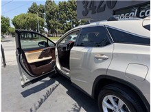 Vehicle Thumb #20