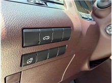Vehicle Thumb #33