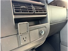 Vehicle Thumb #26
