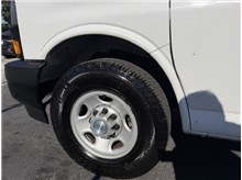 Vehicle Thumb #32