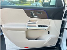 Vehicle Thumb #15