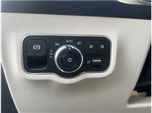Vehicle Thumb #31
