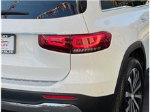 Vehicle Thumb #9