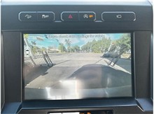 Vehicle Thumb #33