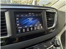 Vehicle Thumb #23