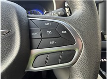 Vehicle Thumb #28