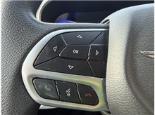 Vehicle Thumb #29