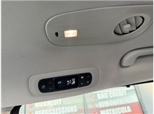 Vehicle Thumb #33