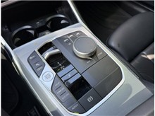 Vehicle Thumb #33