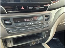 Vehicle Thumb #33