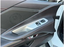 Vehicle Thumb #17