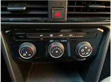 Vehicle Thumb #32