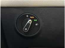 Vehicle Thumb #33