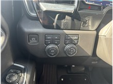 Vehicle Thumb #21