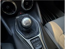 Vehicle Thumb #23